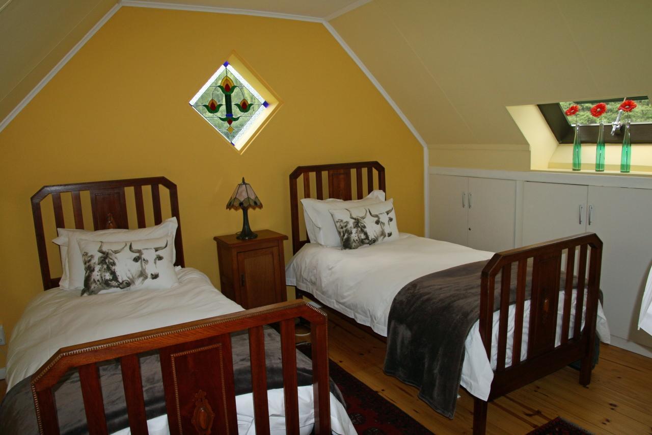 Hopton House